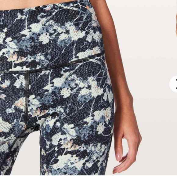 lululemon athletica Pants - Lululemon Wunder Under Crop (Hi-Rise) 21" Spring Bloom Multi Sz 2